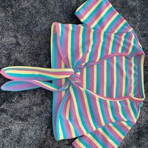 Front tie crop t-shirt